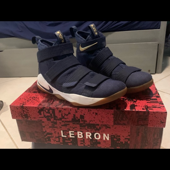 Lebron Soldier Xi Midnight Navy - Picture 2 of 5